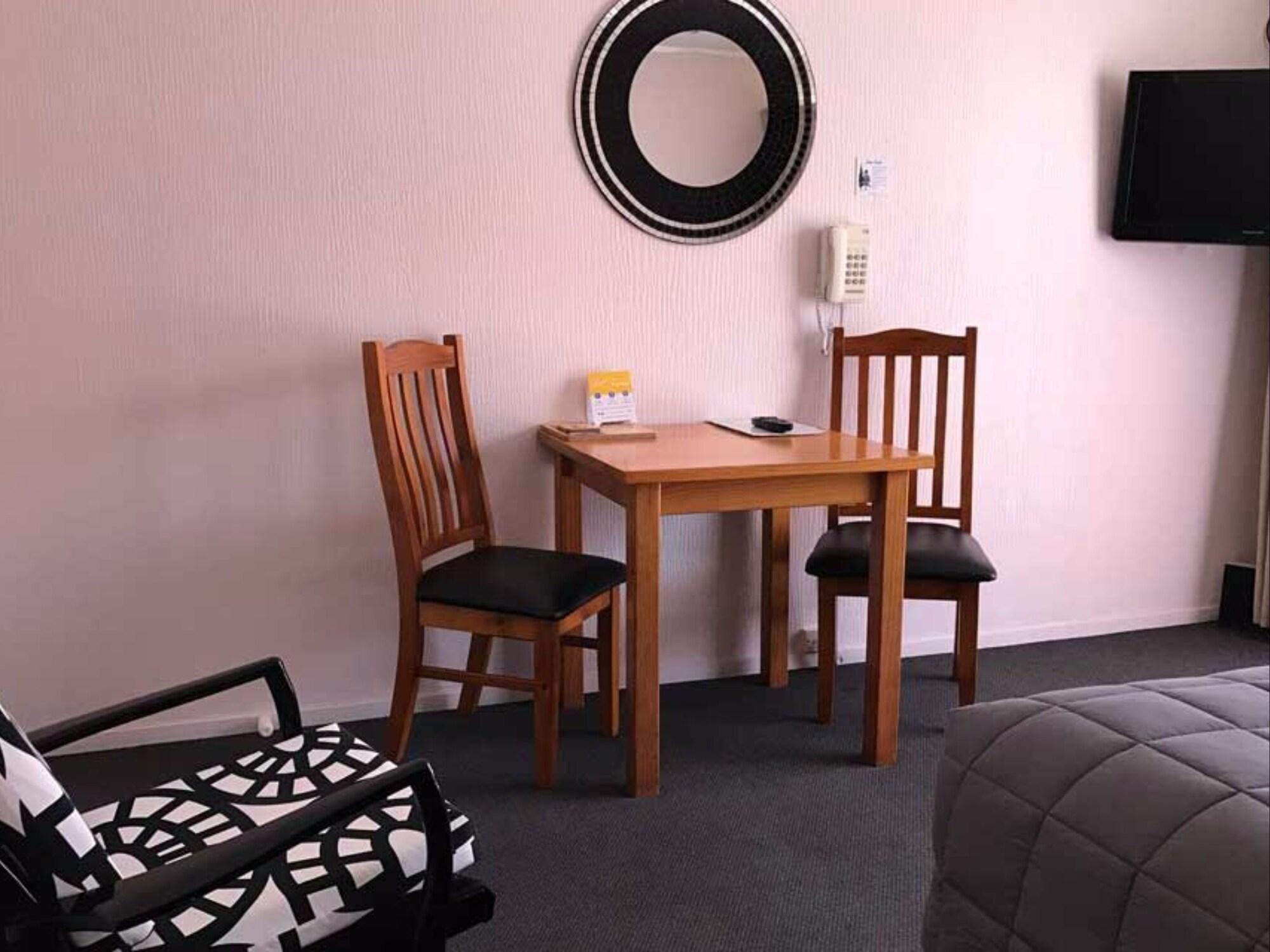 Edelweiss Motel Пейхия Экстерьер фото