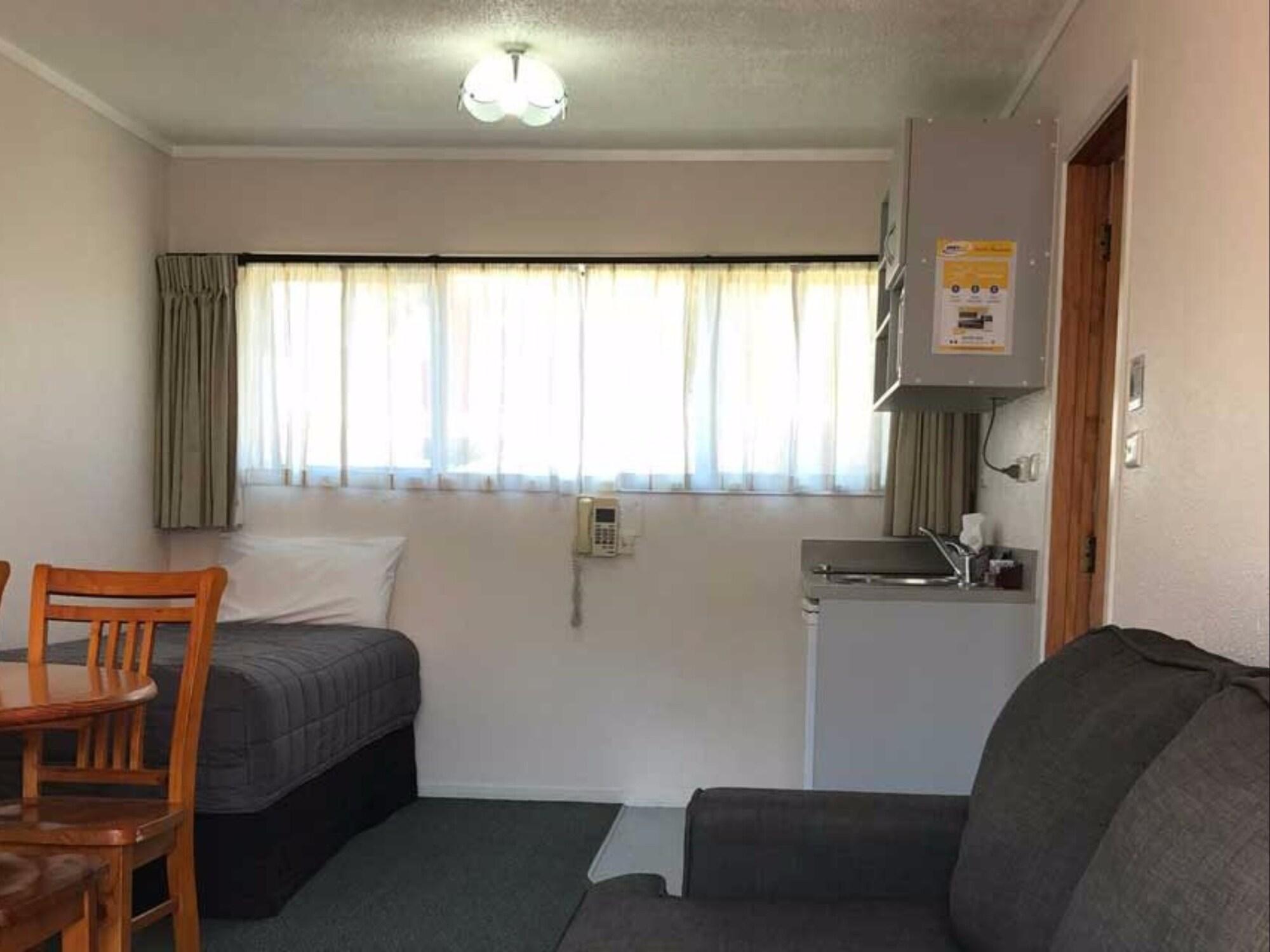 Edelweiss Motel Пейхия Экстерьер фото