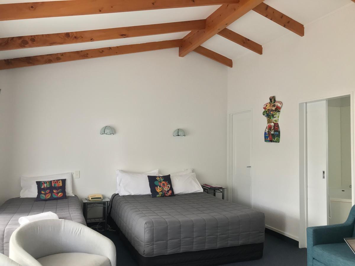Edelweiss Motel Пейхия Экстерьер фото
